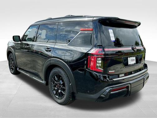 2025 Nissan Armada PRO-4X 4WD
