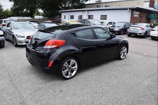 2013 Hyundai Veloster Base