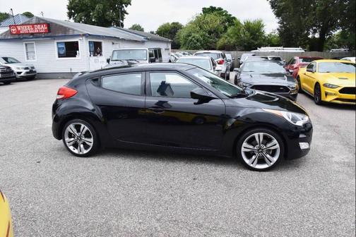 2013 Hyundai Veloster Base