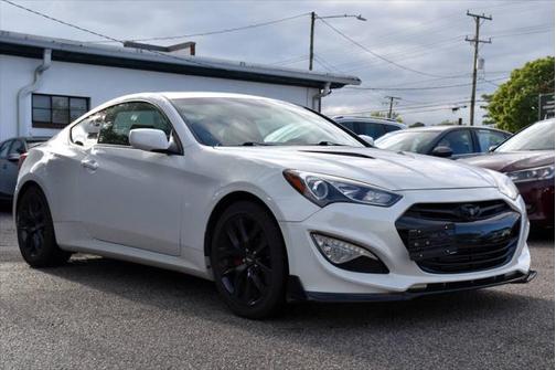 2013 Hyundai Genesis Coupe 2.0T Premium