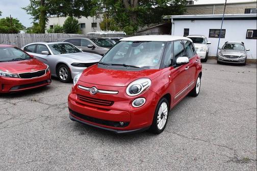 Red 2014 FIAT 500 Lounge