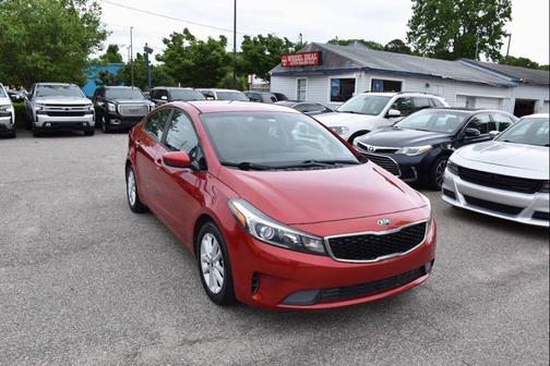 Currant Red 2017 Kia Forte S
