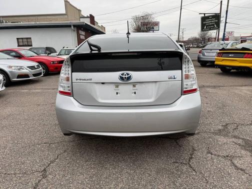 2010 Toyota Prius II