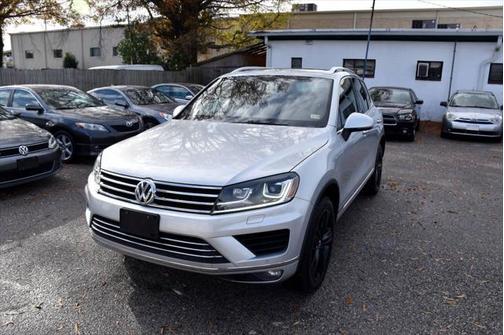 2017 Volkswagen Touareg V6 Wolfsburg Edition