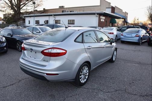 2014 Ford Fiesta SE