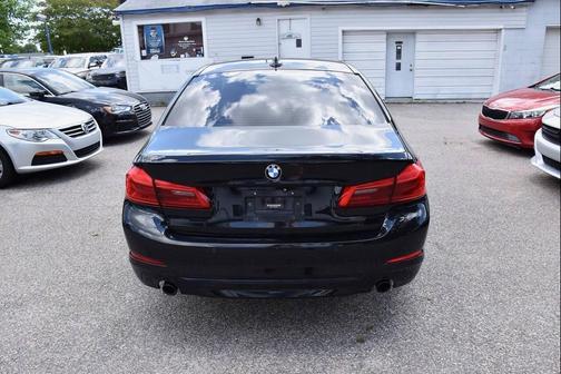 Black Sapphire Metallic 2017 BMW 530 xDrive