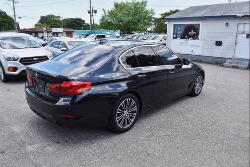 Black Sapphire Metallic 2017 BMW 530 xDrive