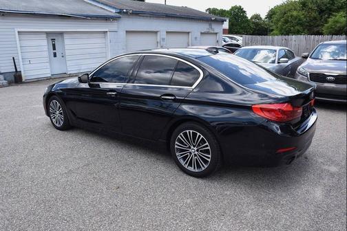 Black Sapphire Metallic 2017 BMW 530 xDrive