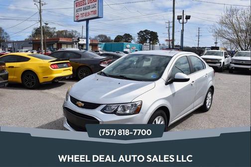 Silver Ice Metallic 2019 Chevrolet Sonic LT