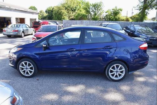 Blue 2016 Ford Fiesta SE