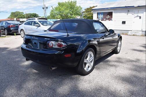 Brilliant Black 2006 Mazda MX-5 Miata Touring