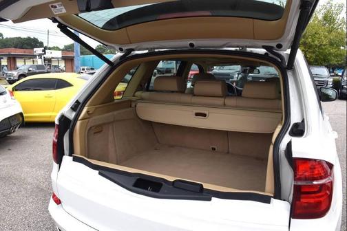 Alpine White 2013 BMW X5 xDrive 35i Sport Activity