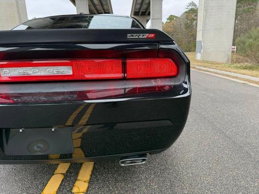2010 Dodge Challenger SRT8