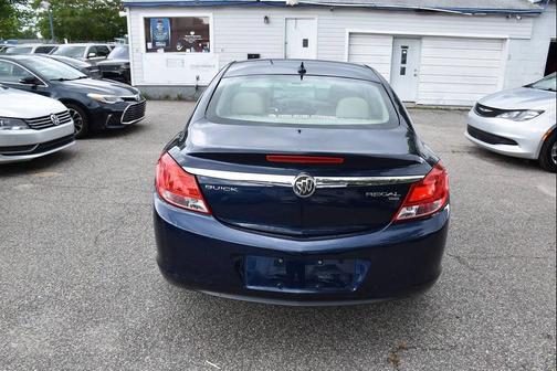 Midnight Blue Metallic 2011 Buick Regal CXL