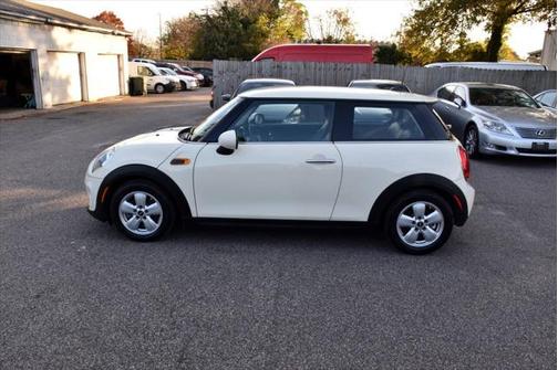 2017 MINI Hardtop Cooper