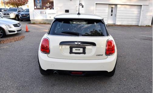 2017 MINI Hardtop Cooper