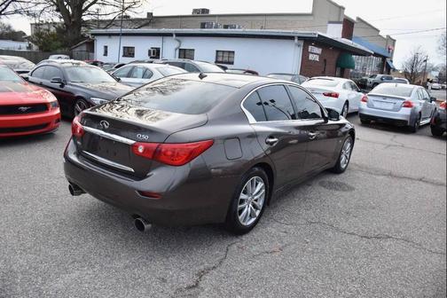 2015 INFINITI Q50 Premium