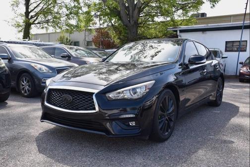 Black 2018 INFINITI Q50 3.0t LUXE
