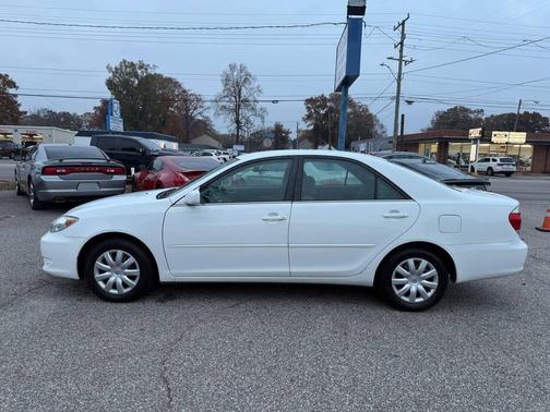 2006 Toyota Camry LE