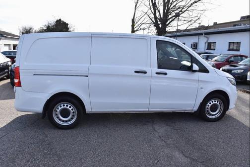 2020 Mercedes-Benz Metris Base
