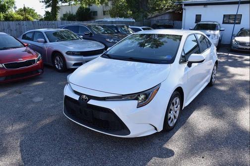White 2020 Toyota Corolla LE