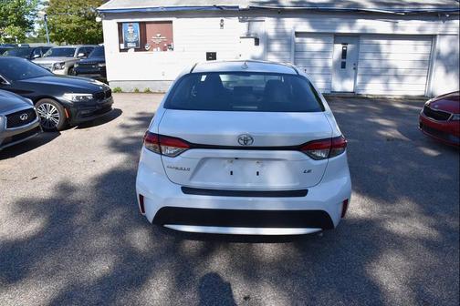 White 2020 Toyota Corolla LE