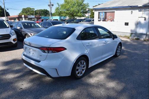 White 2020 Toyota Corolla LE