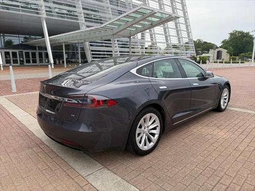 2017 Tesla Model S 75
