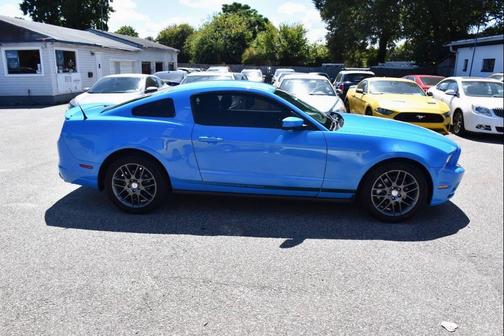 2013 Ford Mustang V6 Premium