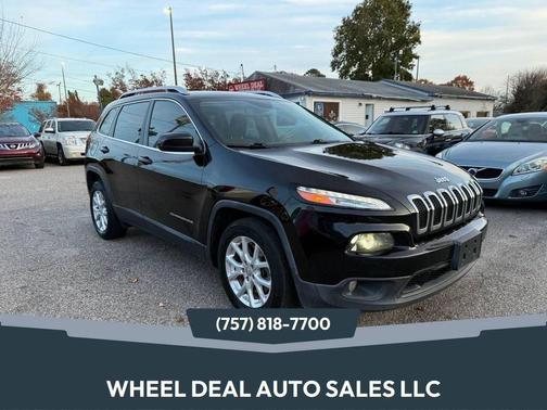 Diamond Black Crystal Pearlcoat 2018 Jeep Cherokee Latitude Plus