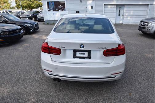 2018 BMW 330 xDrive