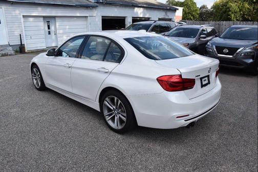2018 BMW 330 xDrive