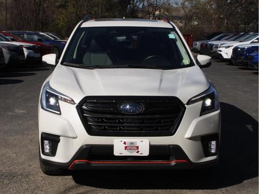 Crystal White Pearl 2023 Subaru Forester Sport