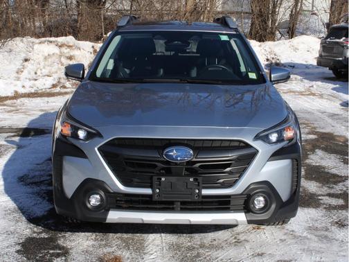 2023 Subaru Outback Touring