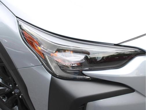 Ice Silver Metallic 2025 Subaru Outback Onyx Edition
