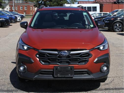 Sun Blaze Pearl 2024 Subaru Crosstrek Limited