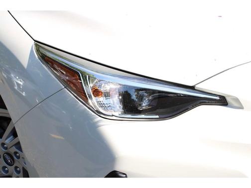 Crystal White Pearl 2025 Subaru Impreza Base