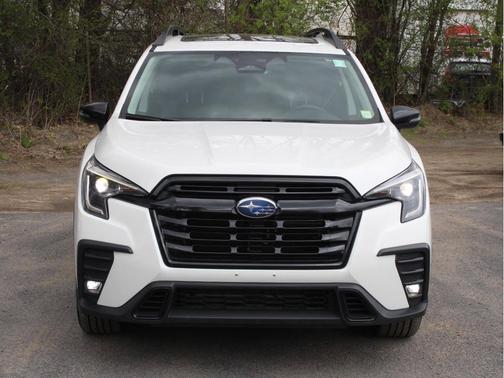 Crystal White Pearl 2023 Subaru Ascent Onyx Edition