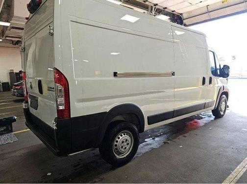 Bright White Clearcoat 2026 RAM ProMaster 2500 High Roof