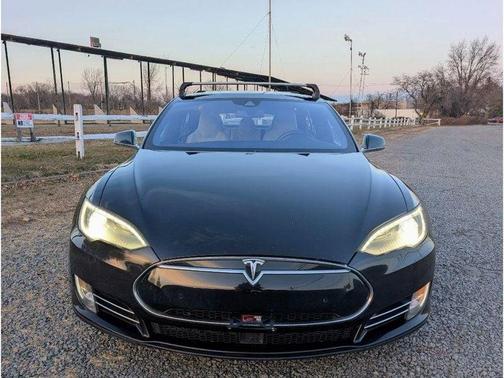 Black 2016 Tesla Model S P90D