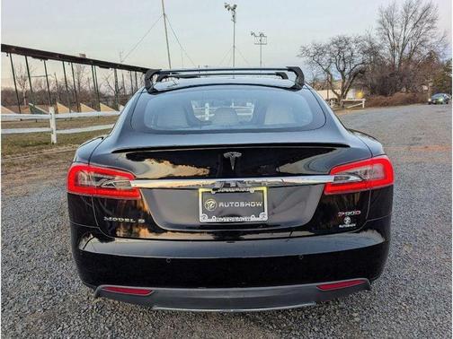 Black 2016 Tesla Model S P90D