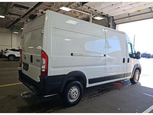 Bright White Clearcoat 2026 RAM ProMaster 2500 High Roof
