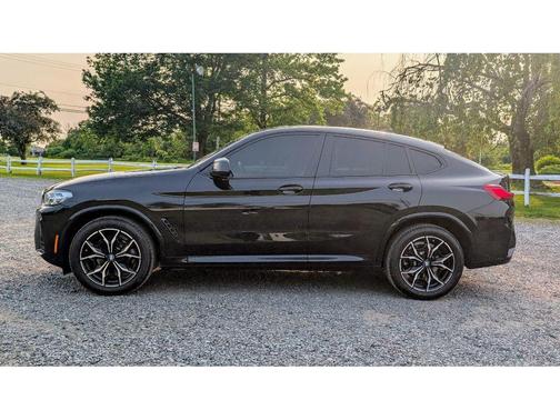 2022 BMW X4 xDrive30i