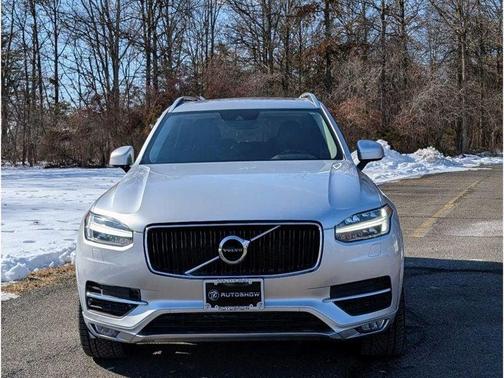 2018 Volvo XC90 T6 Momentum