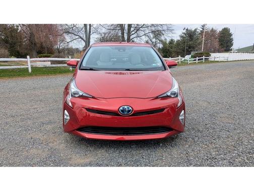 2016 Toyota Prius Three Touring