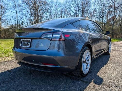 Gray 2022 Tesla Model 3 Long Range