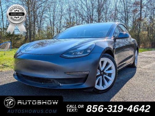 Gray 2022 Tesla Model 3 Long Range