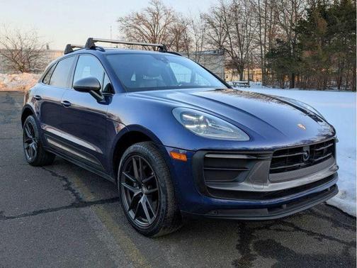 2023 Porsche Macan T