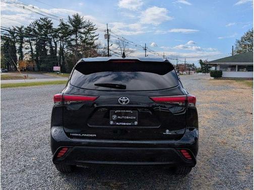 2023 Toyota Highlander LE