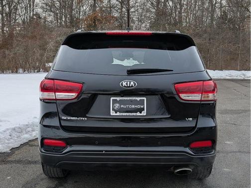 2019 Kia Sorento S V6